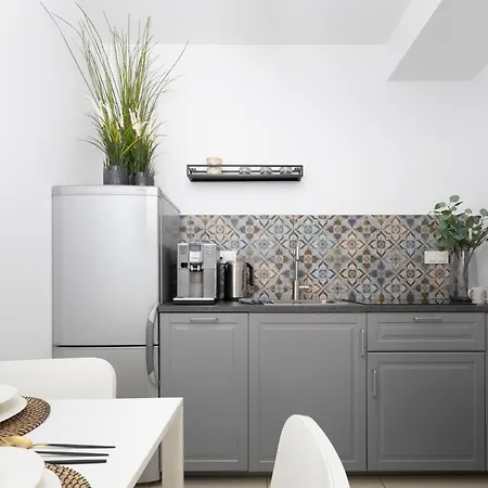 Apartament Goclawska Swps Pge Narodowy Dworzec Wschodni Soho Factory Warsaw Exterior photo