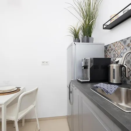 Apartament Goclawska Swps Pge Narodowy Dworzec Wschodni Soho Factory Warsaw Exterior photo